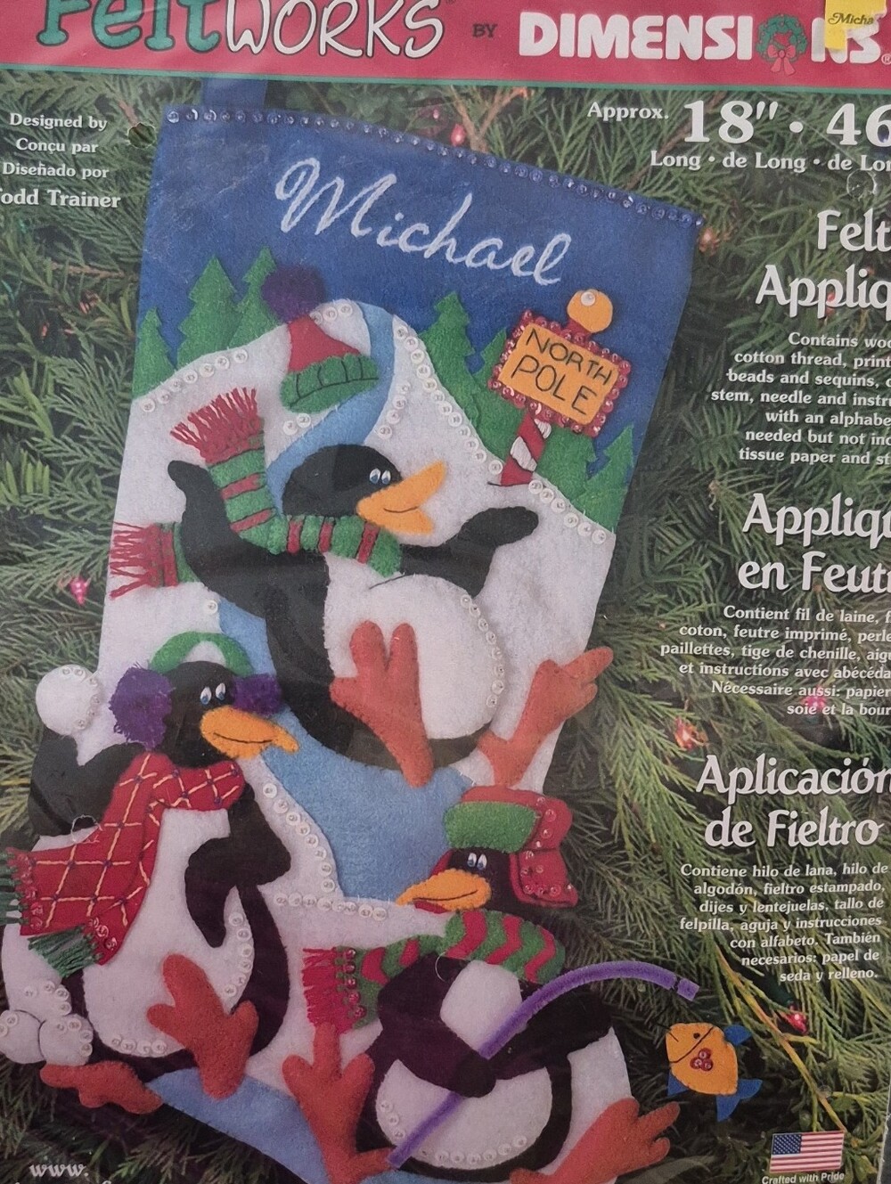 Dimensions / Feltworks * "Playful Penguins" Christmas Stocking Applique Kit